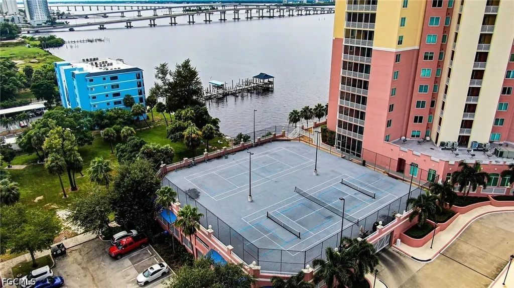 2743 1st Street Fort Myers FL 33916