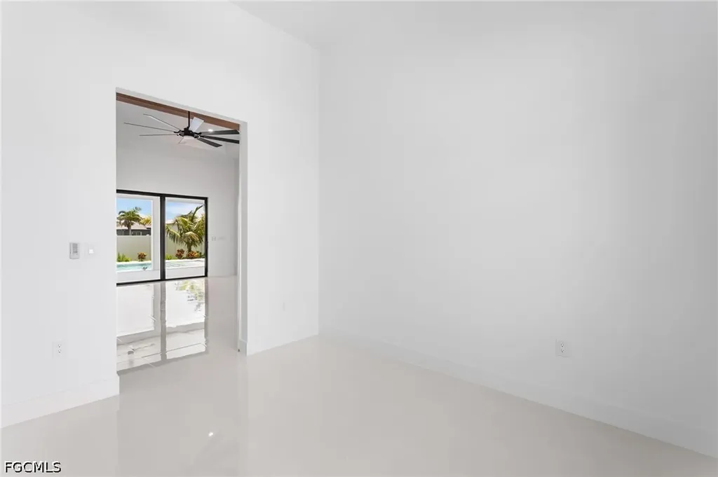 10 SW 33rd Avenue Cape Coral FL 33991