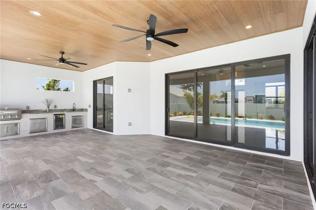 10 SW 33rd Avenue Cape Coral FL 33991
