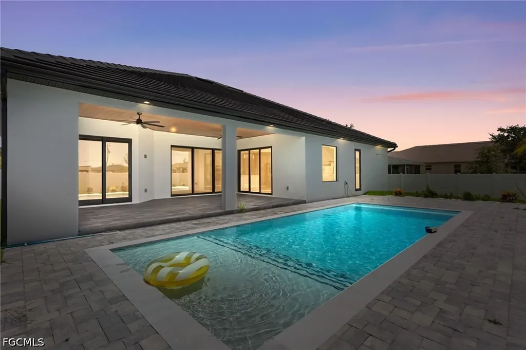 10 SW 33rd Avenue Cape Coral FL 33991