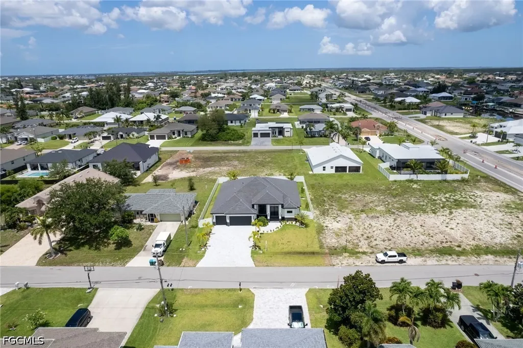 10 SW 33rd Avenue Cape Coral FL 33991