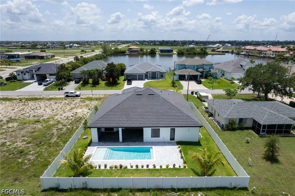 10 SW 33rd Avenue Cape Coral FL 33991