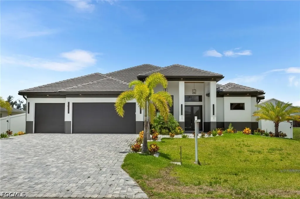 10 SW 33rd Avenue Cape Coral FL 33991