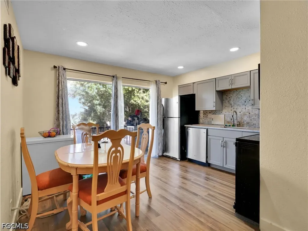 1560 Colonial Boulevard Fort Myers FL 33907