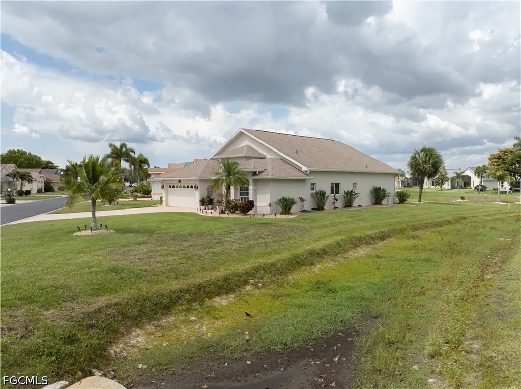 3519 Sabal Springs Boulevard North Fort Myers FL 33917