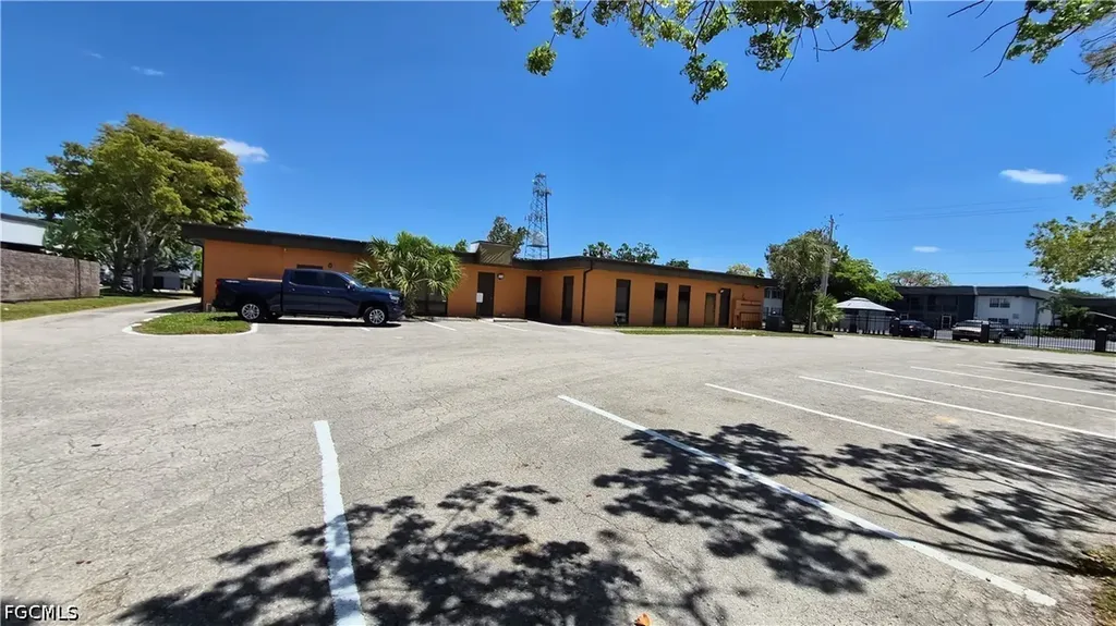 3722 Central Avenue Fort Myers FL 33901