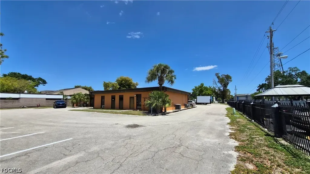 3722 Central Avenue Fort Myers FL 33901