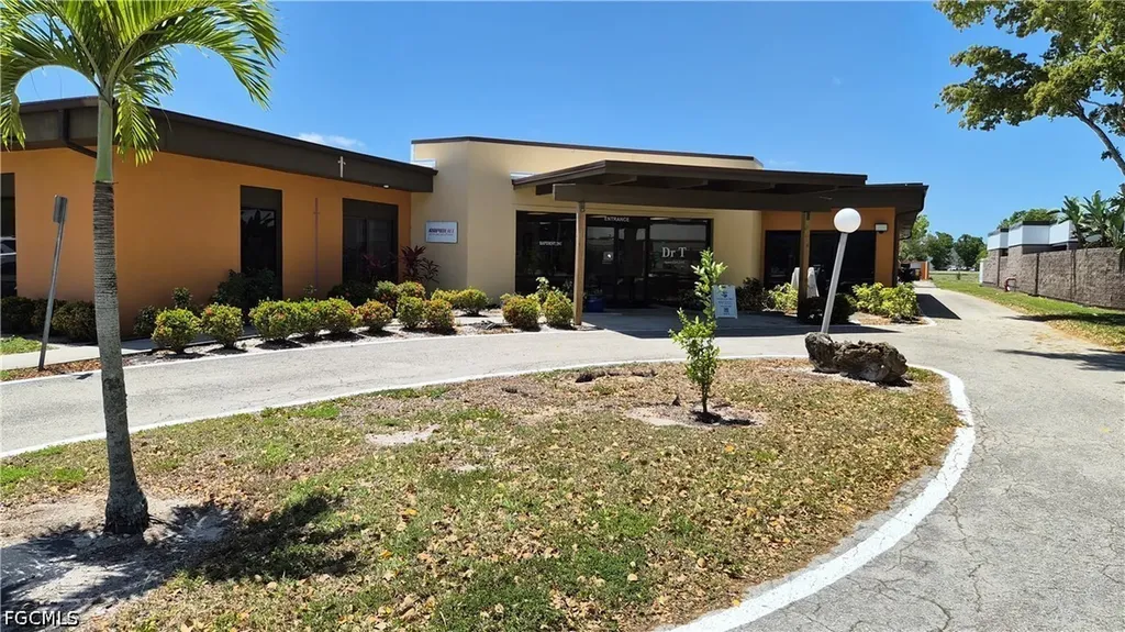 3722 Central Avenue Fort Myers FL 33901