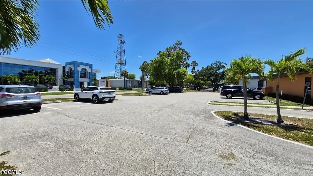 3722 Central Avenue Fort Myers FL 33901