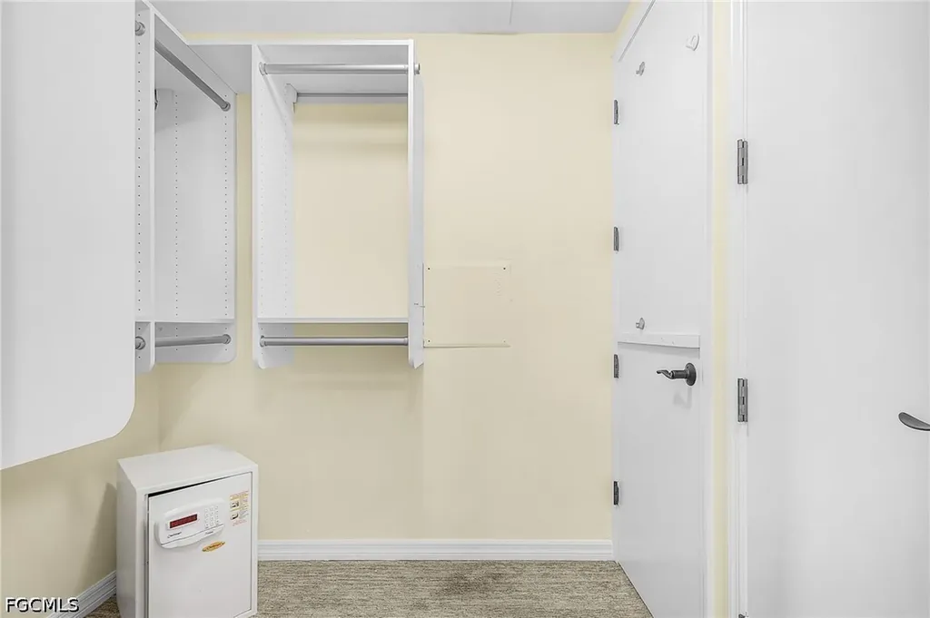 221 9th Street S Naples FL 34102