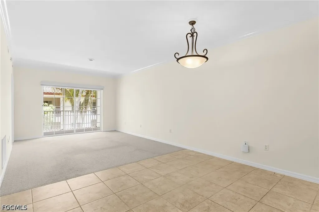 221 9th Street S Naples FL 34102