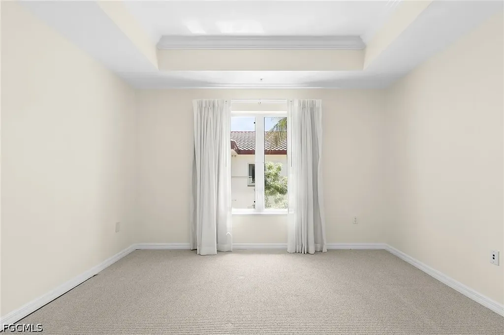 221 9th Street S Naples FL 34102