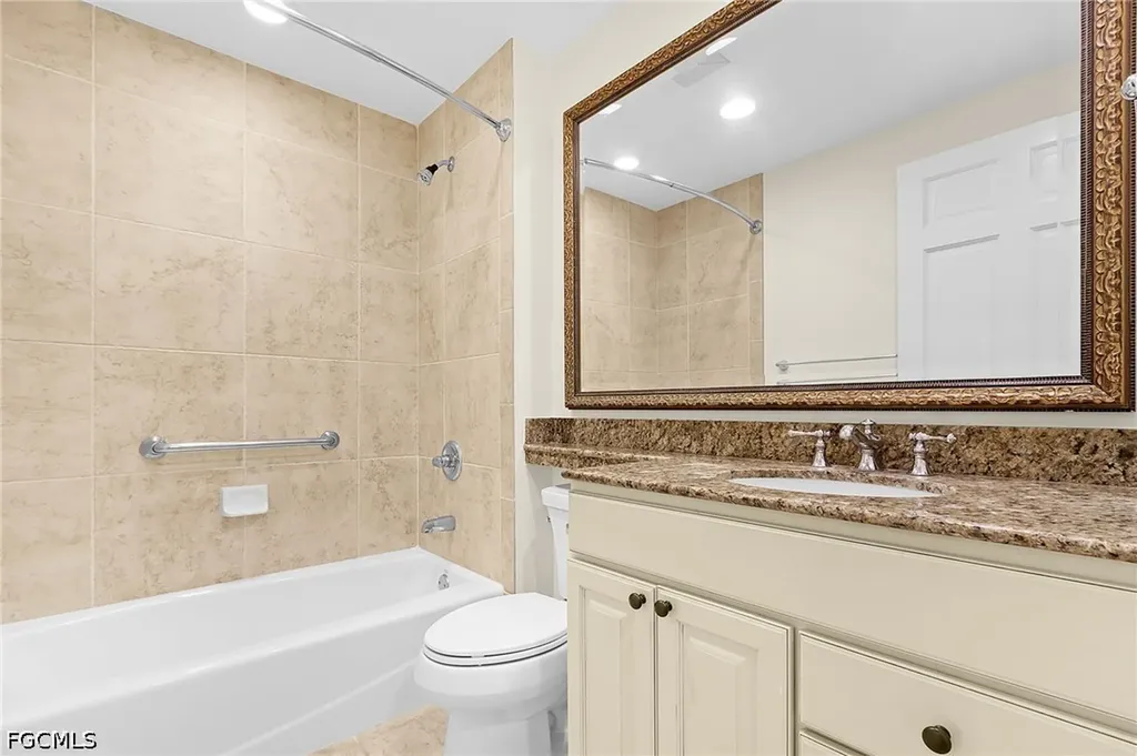 221 9th Street S Naples FL 34102