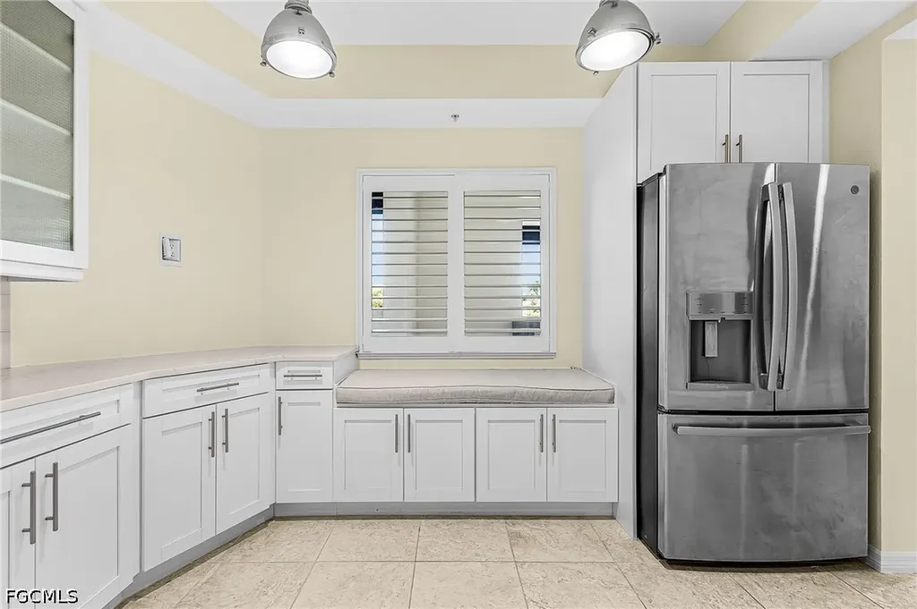 221 9th Street S Naples FL 34102