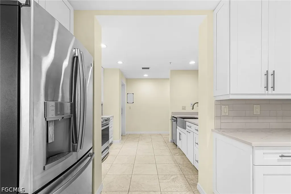 221 9th Street S Naples FL 34102