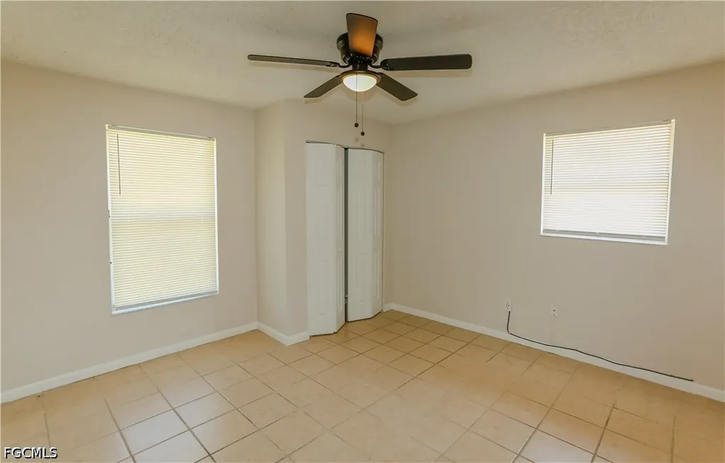 3307 SE 15th Place Cape Coral FL 33904