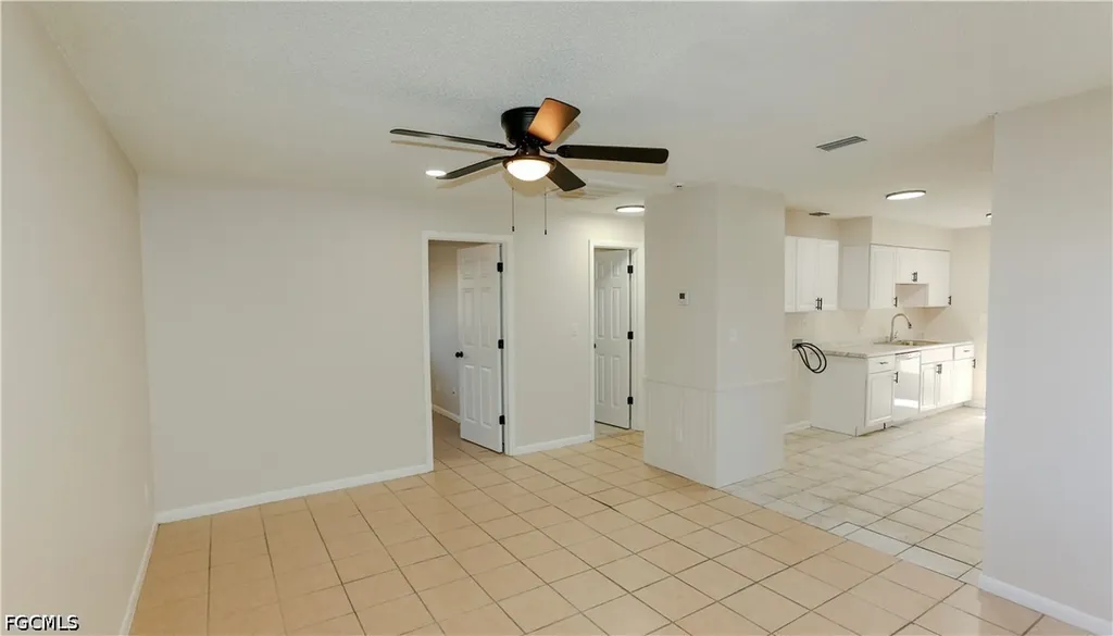 3307 SE 15th Place Cape Coral FL 33904