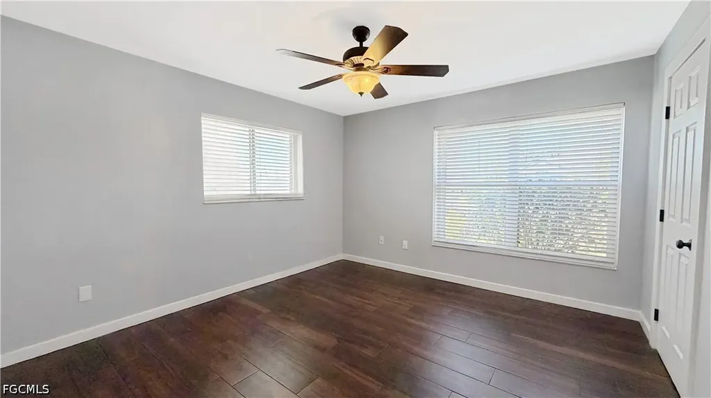 27 NE 20th Place Cape Coral FL 33909