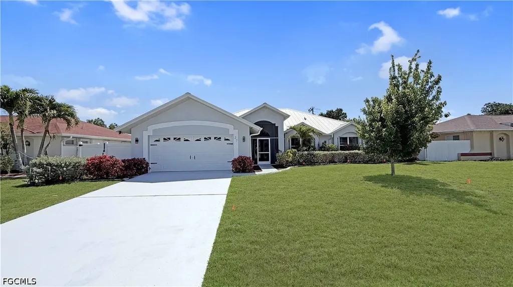27 NE 20th Place Cape Coral FL 33909