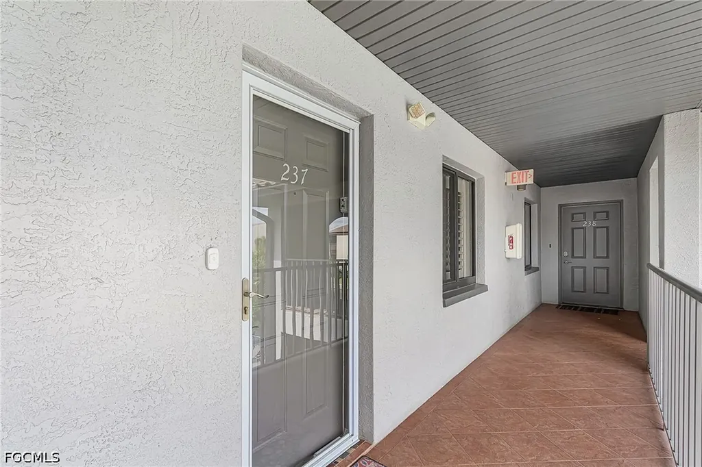 9901 Sunset Cove Lane Fort Myers FL 33919