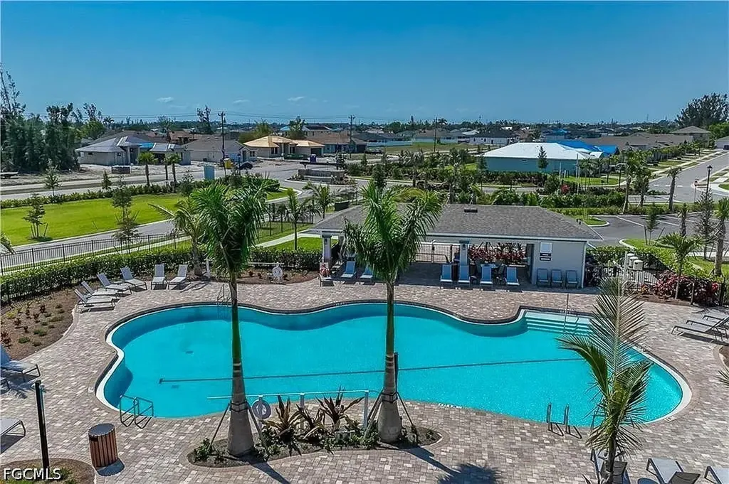 417 Coral Reef Place Cape Coral FL 33993