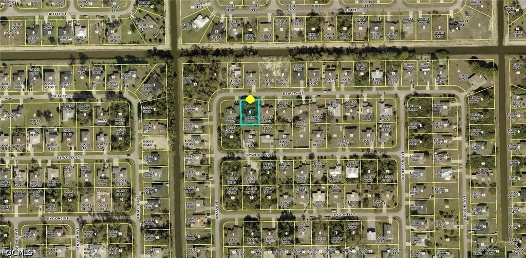 5217 Beauty Street Lehigh Acres FL 33971