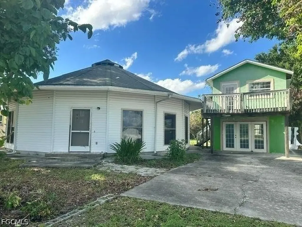 3007 W Briarwood Circle Labelle FL 33935