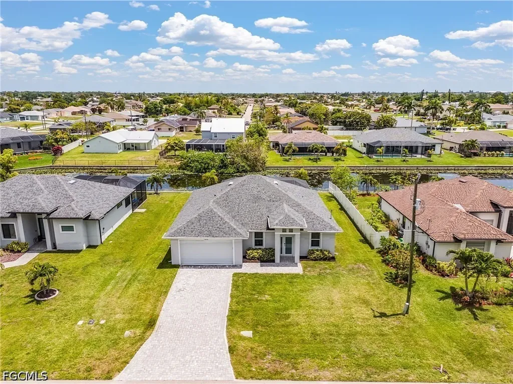 1015 SW 15th Place Cape Coral FL 33991