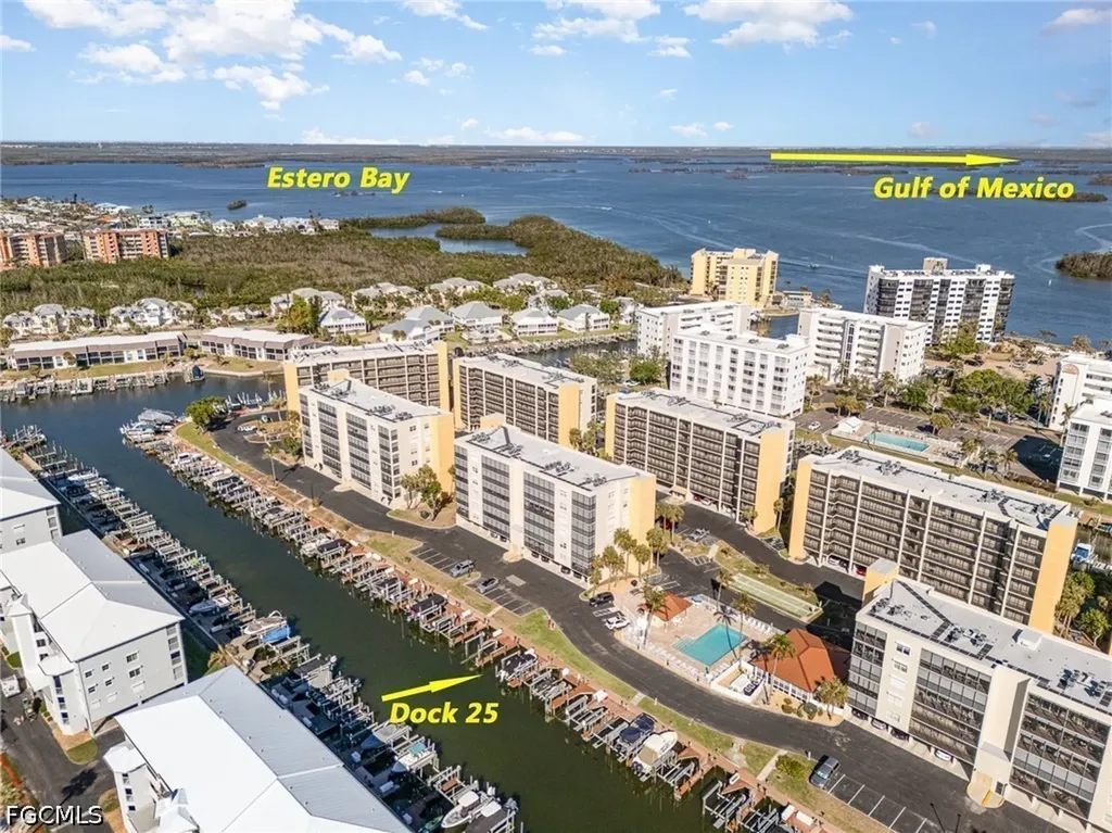 Dock 25 - 4481 Bay Beach Fort Myers Beach FL 33931