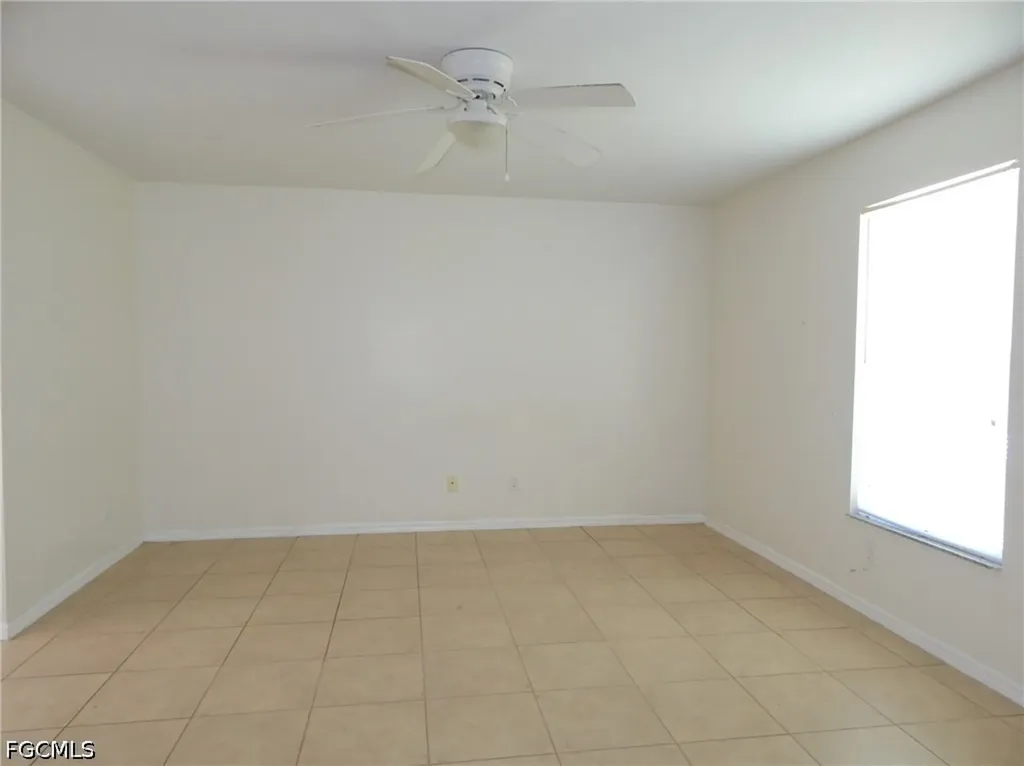 135 SE 29th Street Cape Coral FL 33904