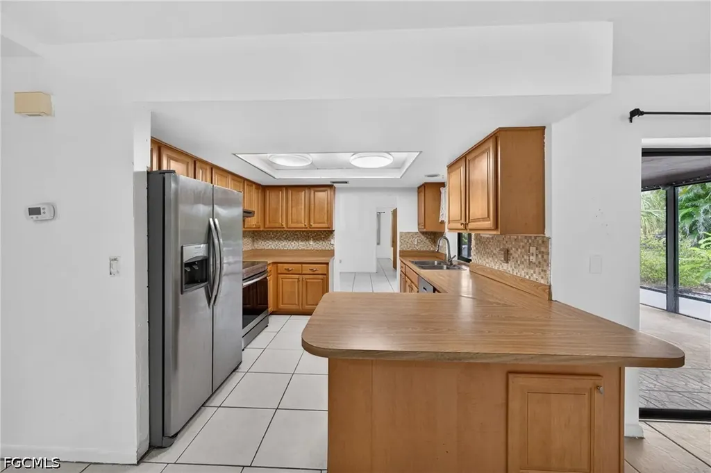 2233 SW 4th Street Cape Coral FL 33991
