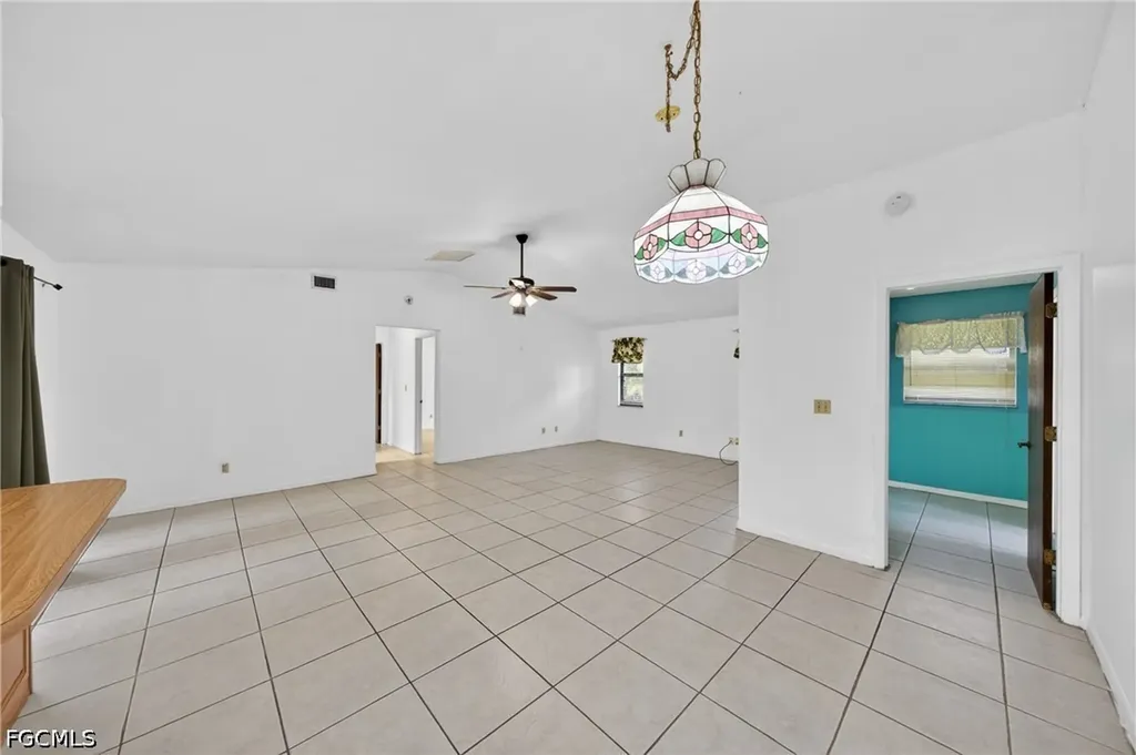 2233 SW 4th Street Cape Coral FL 33991