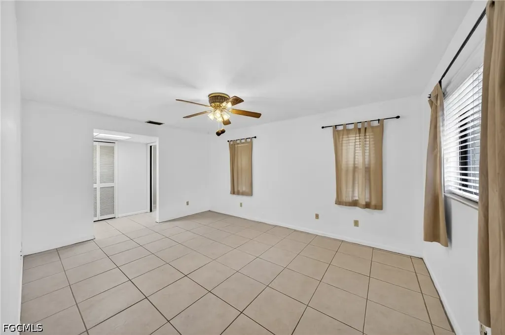 2233 SW 4th Street Cape Coral FL 33991