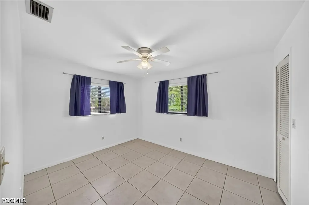 2233 SW 4th Street Cape Coral FL 33991