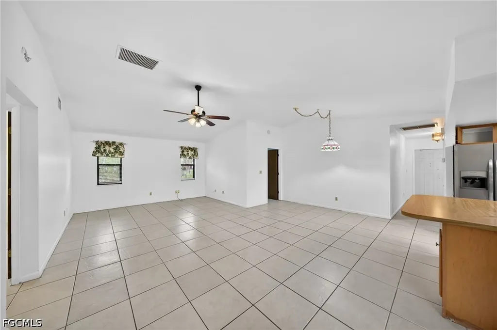 2233 SW 4th Street Cape Coral FL 33991