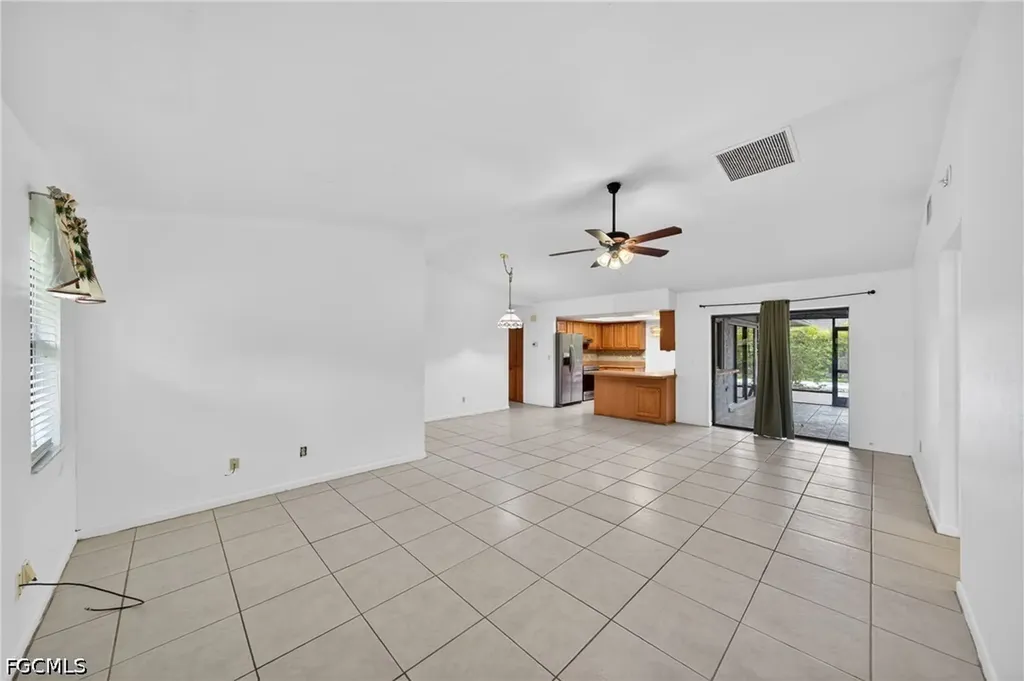 2233 SW 4th Street Cape Coral FL 33991