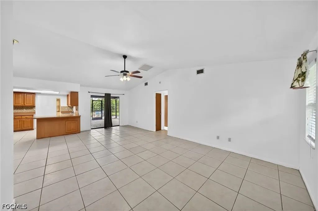 2233 SW 4th Street Cape Coral FL 33991