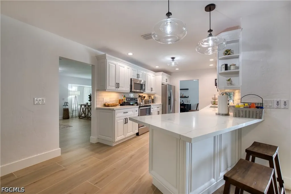 154 SW 52nd Street Cape Coral FL 33914