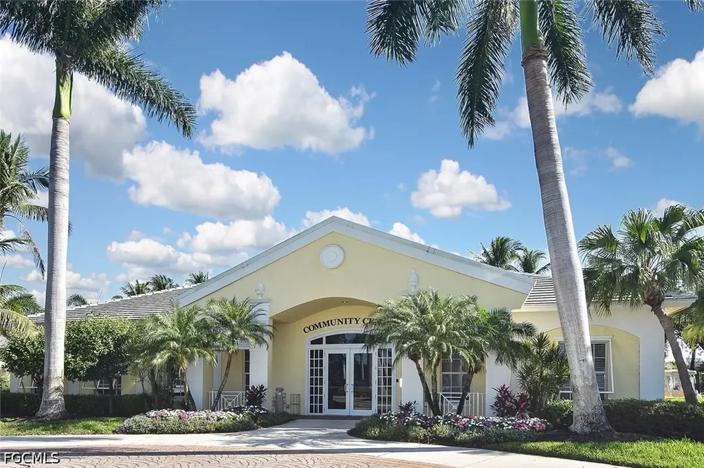 2606 Anguilla Drive Cape Coral FL 33991