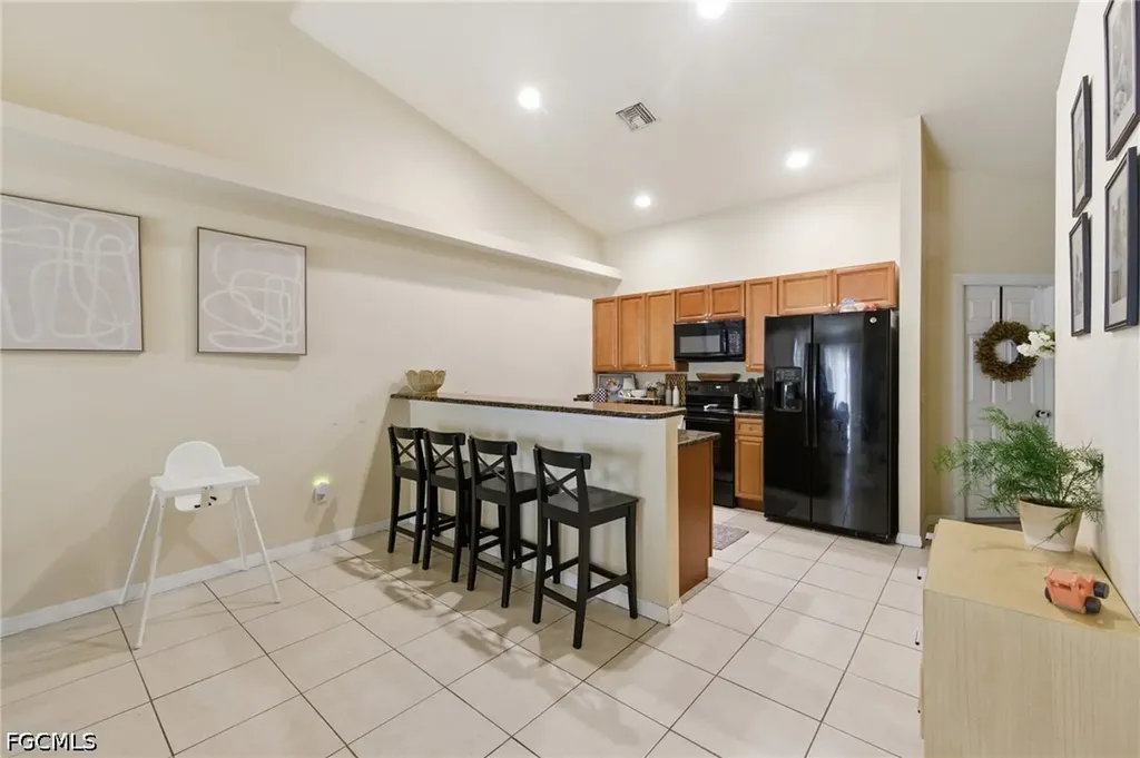 1018-1020 SE 24th Avenue Cape Coral FL 33990