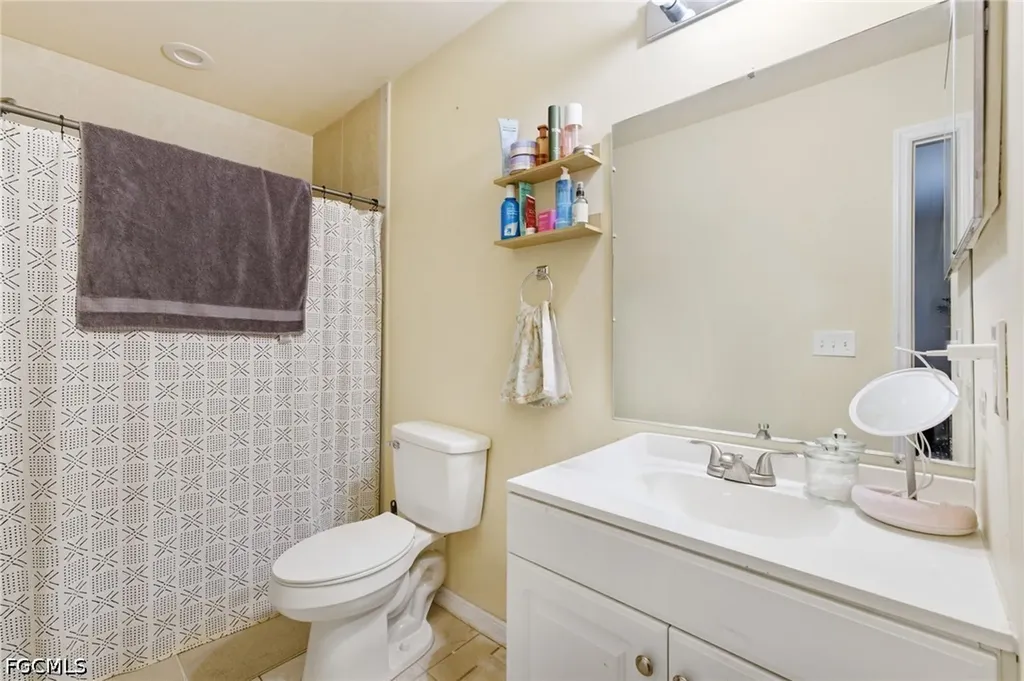 1018-1020 SE 24th Avenue Cape Coral FL 33990
