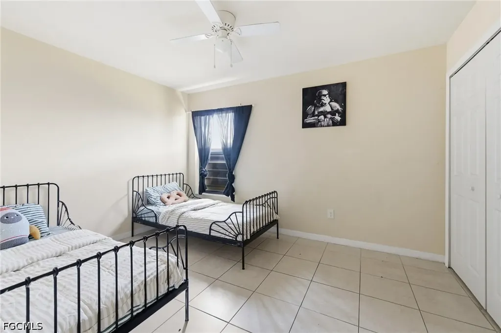 1018-1020 SE 24th Avenue Cape Coral FL 33990