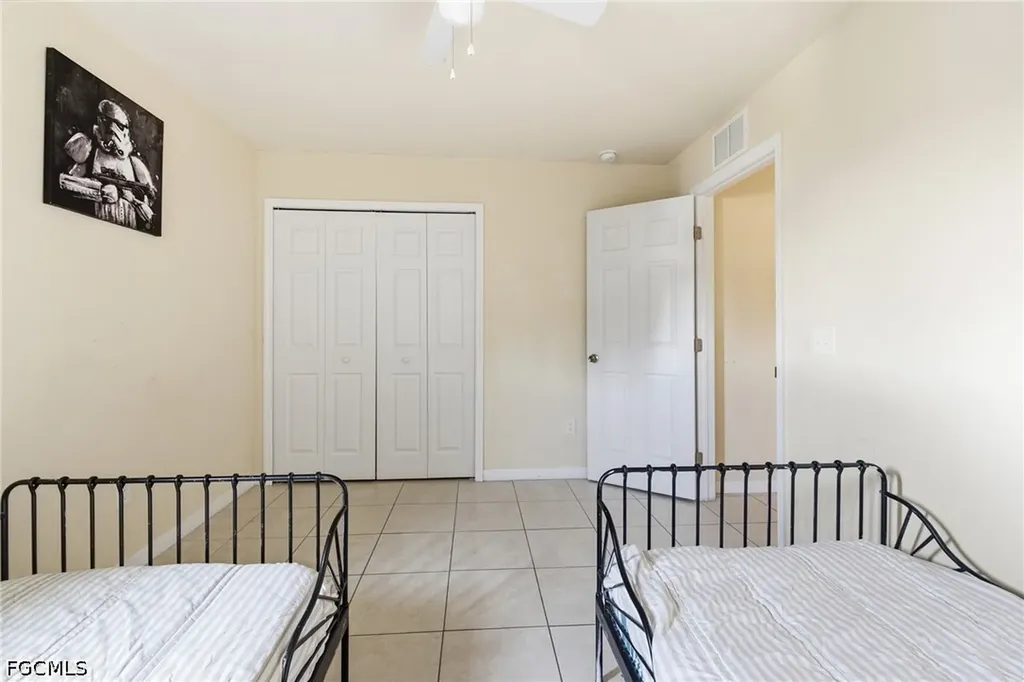 1018-1020 SE 24th Avenue Cape Coral FL 33990