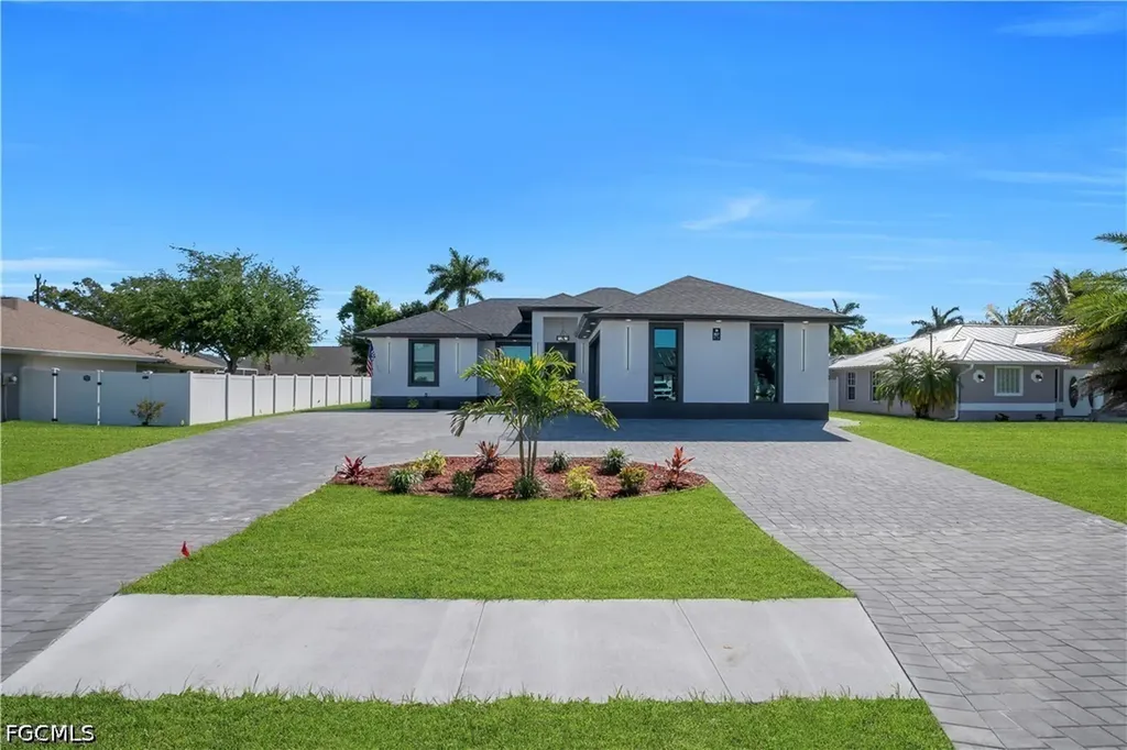 807 Nicholas Parkway W Cape Coral FL 33991