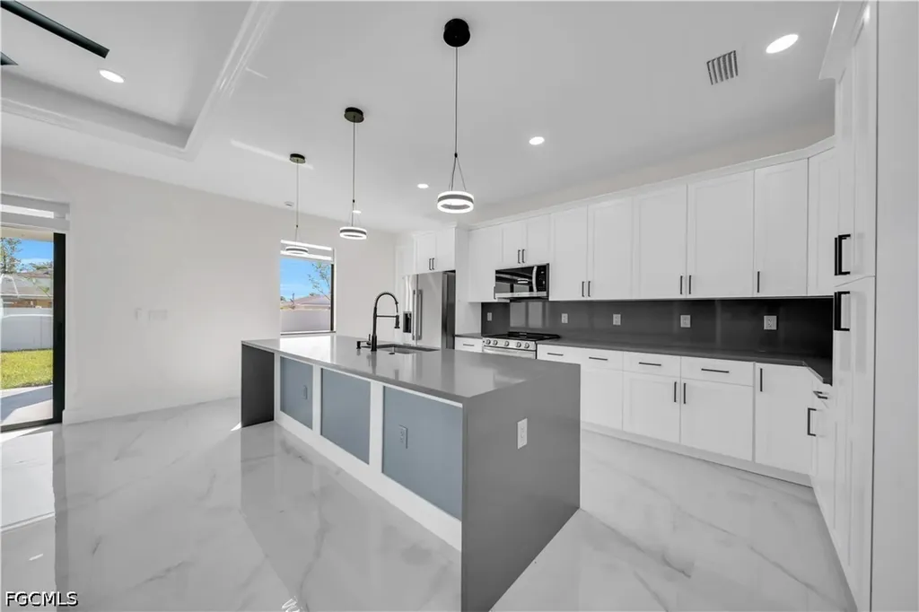 807 Nicholas Parkway W Cape Coral FL 33991