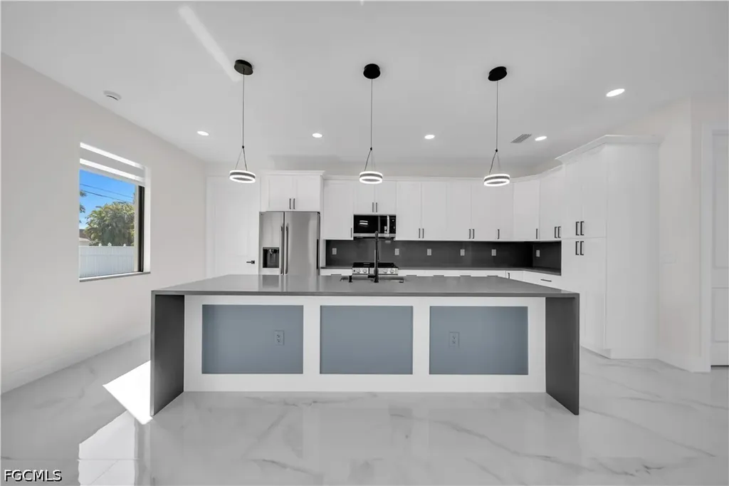 807 Nicholas Parkway W Cape Coral FL 33991