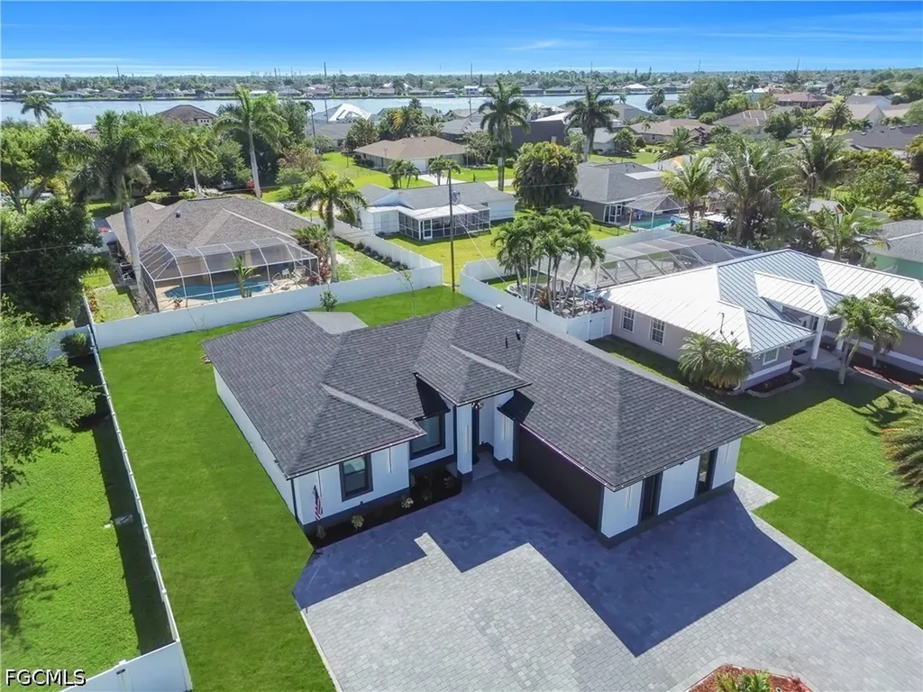 807 Nicholas Parkway W Cape Coral FL 33991