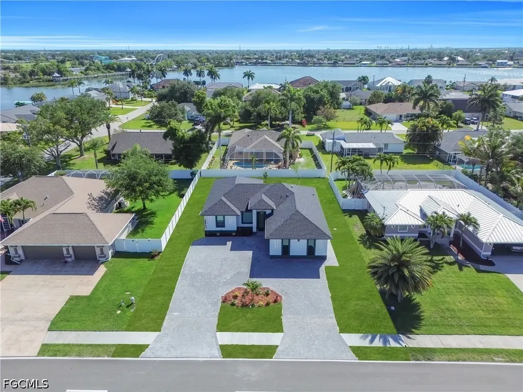 807 Nicholas Parkway W Cape Coral FL 33991