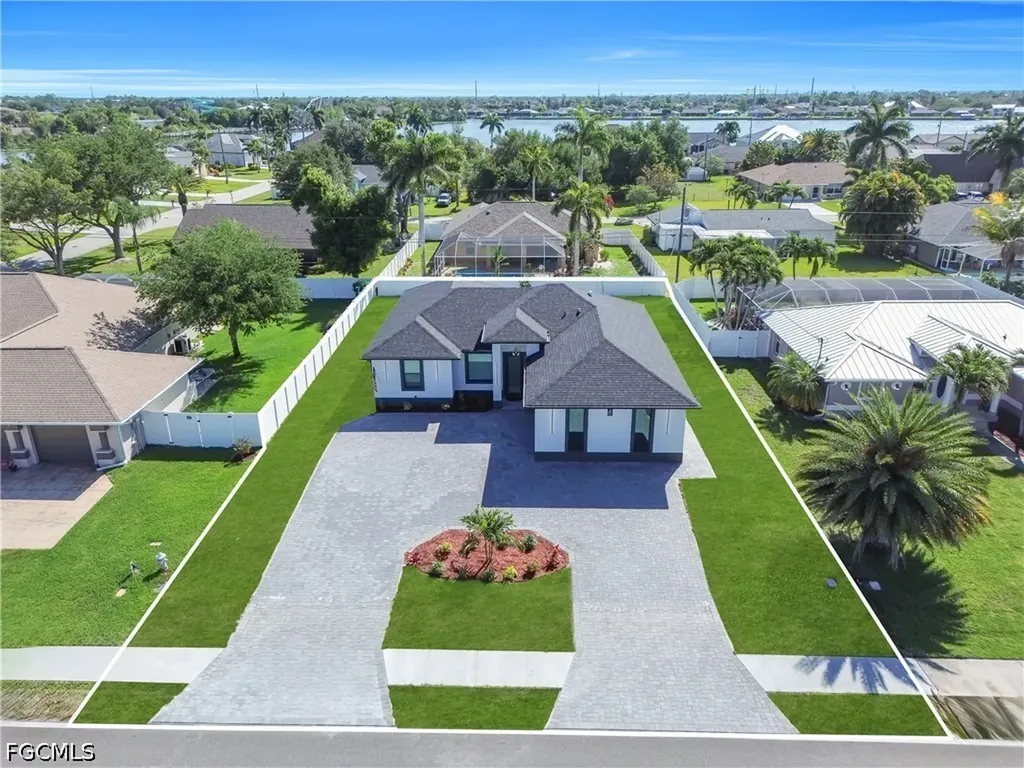 807 Nicholas Parkway W Cape Coral FL 33991