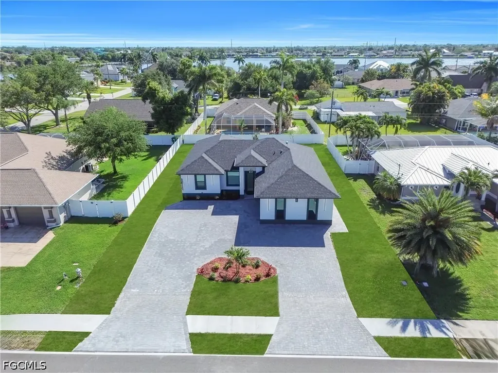 807 Nicholas Parkway W Cape Coral FL 33991